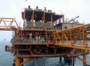 عمـان l بناء أكبر منشاة في العالم للنفط خارج مضيق هرمز 