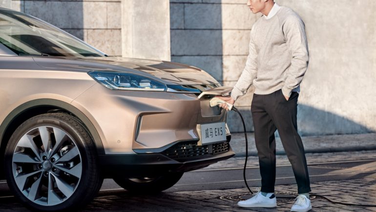 عالمية: تراجع مبيعات السيارات الكهربائية فى الصين وأمريكا الشمالية وأرتفاعها فى أوروبا