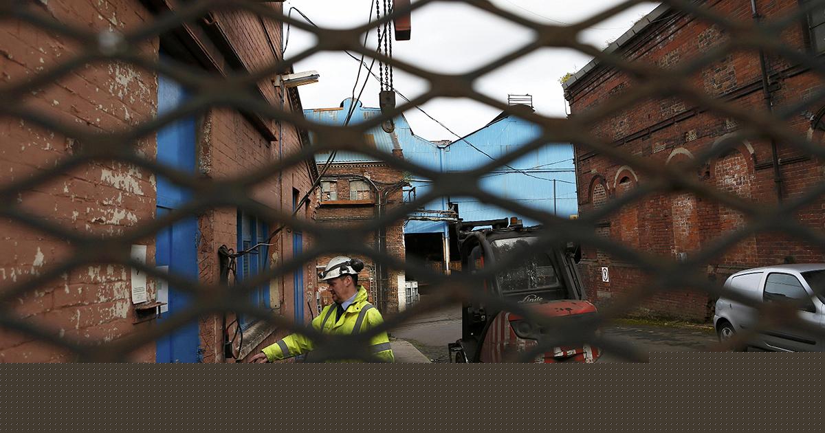 عالميـة: اليــوم.. بريطانيا في اجتماع طارئ مع الاتحاد الأوروبي لمناقشة أزمة صناعة الحديد والصلب