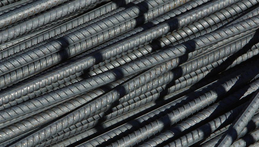 الإمارات: 14% تراجع أسعار الحديد.. ونمو 5% بأسعار الأسمنت في دبي