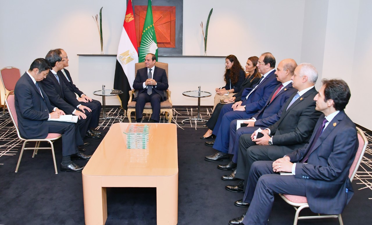 مصر: السيسى يلتقى فى يوكوهاما مع رئيس مجلس ادارة شركة ميتسوبيشى اليابانية