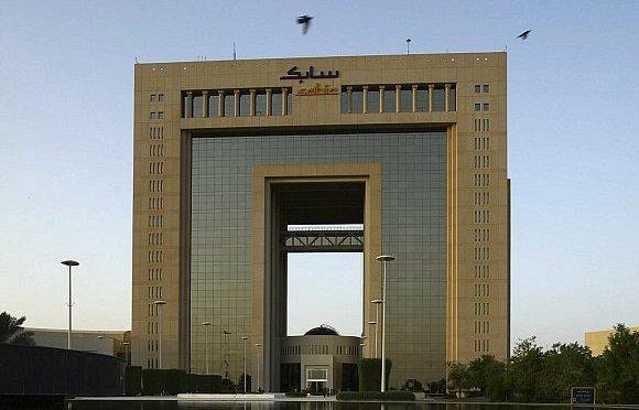 السعودية: 18% تراجع في مبيعات سابك بالربع الثاني.. ودراسة بيع بعض فروع الشركة في الخارج