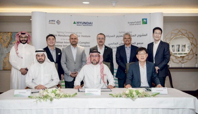 السعودية: «أرامكو» توقع اتفاقية لإنشاء مشروع لتصنيع المحركات والمضخات البحرية