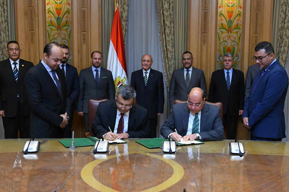 مصر: بروتوكول تعاون بين الانتاج الحربى وشركة هندسية لتصنيع محطات طاقة شمسية