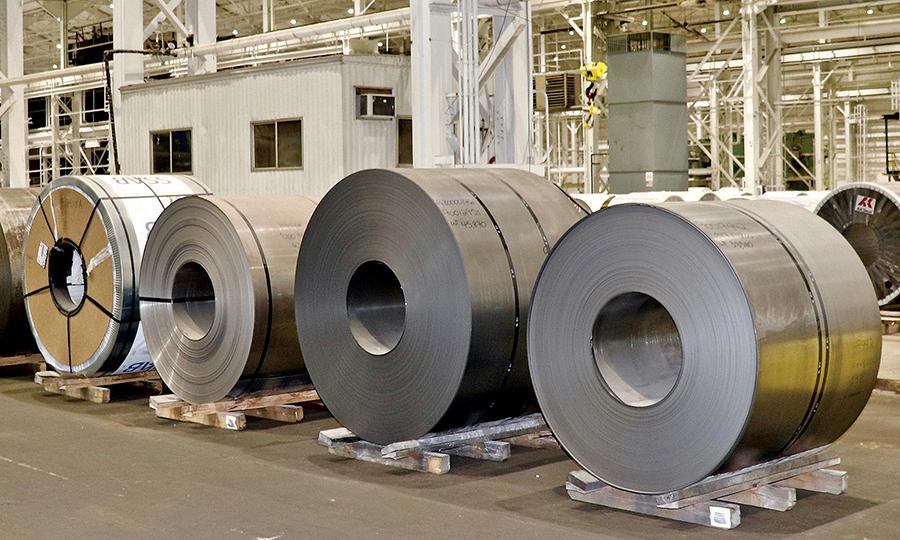 حركة المواني: وصول 5 آلاف و159 طن حديد صاج إلى ميناء دمياط