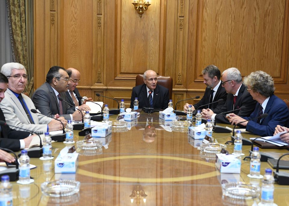 مصر: (الإنتاج الحربي) يبحث مع وفد تشيكي سبل التعاون في مجال التصنيع العسكرى