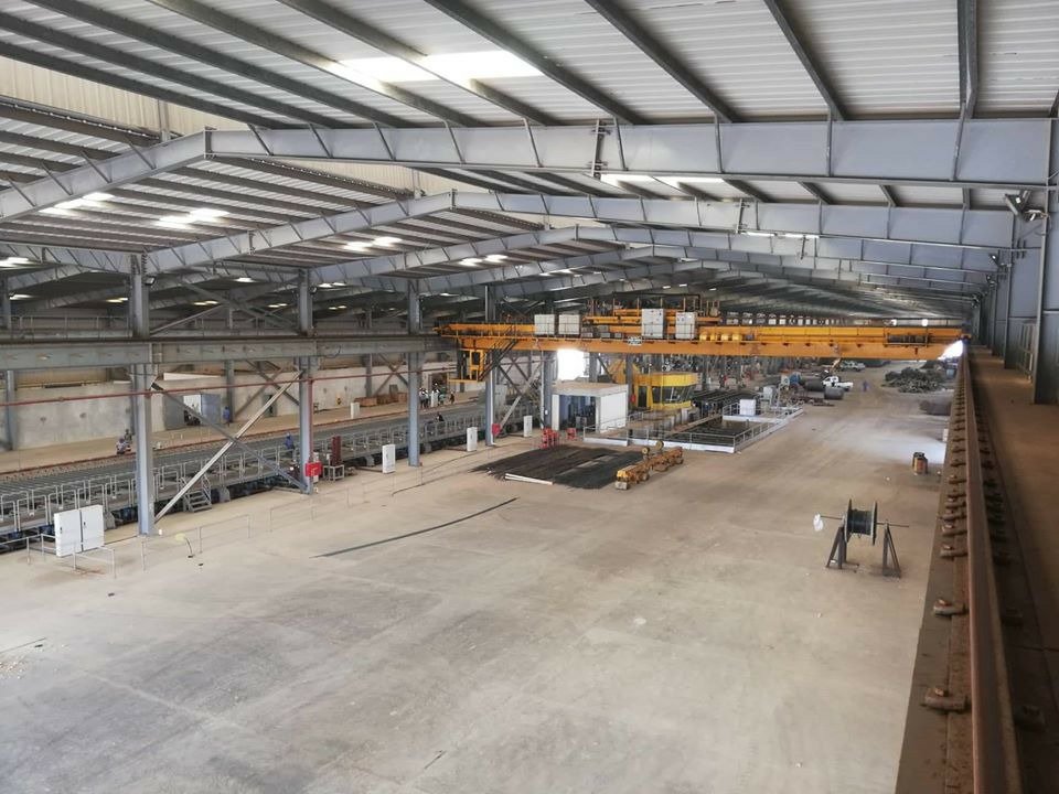 اليمن: محافظ حضرموت يدشن التشغيل التجريبي لشركة (المكلا للصلب) أكبر مصانع الصلب في اليمن