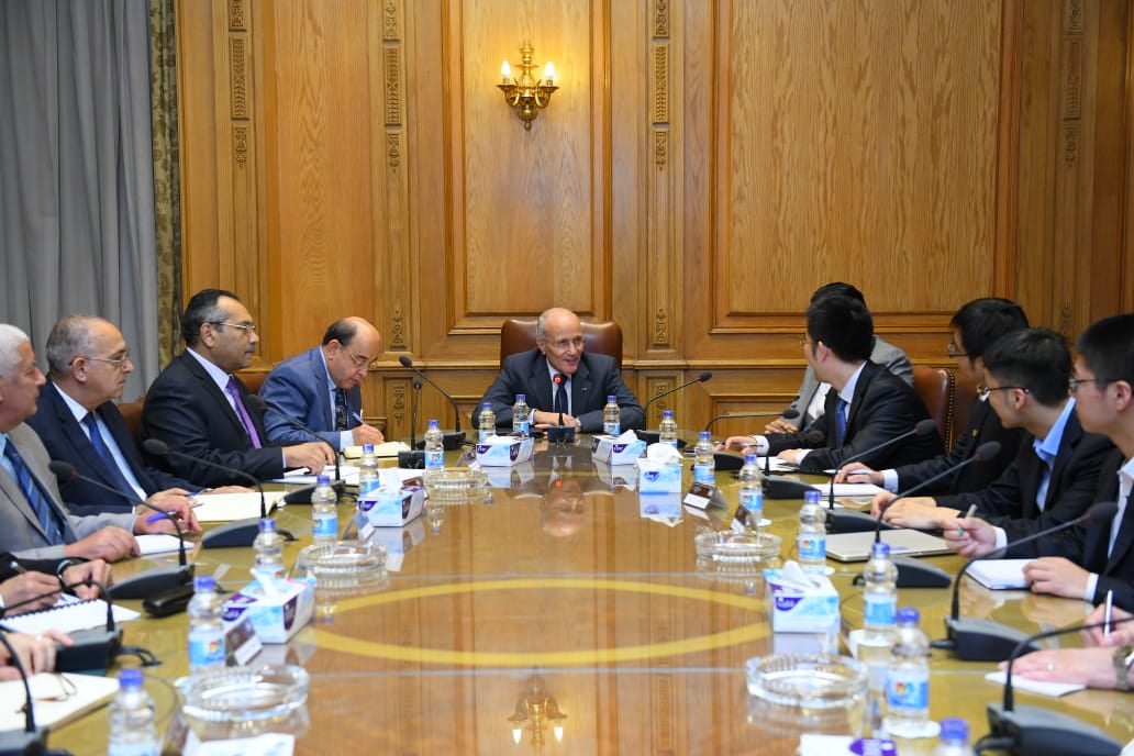 مصر: مباحثات بين (الإنتاج الحربى) وشركة صينية بمجالات محطات الطاقة الشمسية إنشاءات البنية التحتية