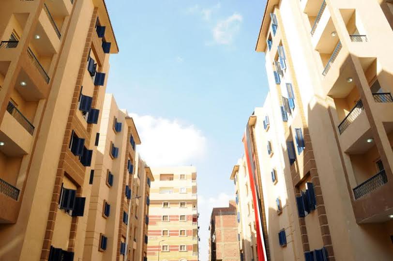 مصر: الانتهاء من إنشاء 514 بيتا و32 وحدة سكنية برأس غارب ضمن خطة تطوير المناطق العشوائية