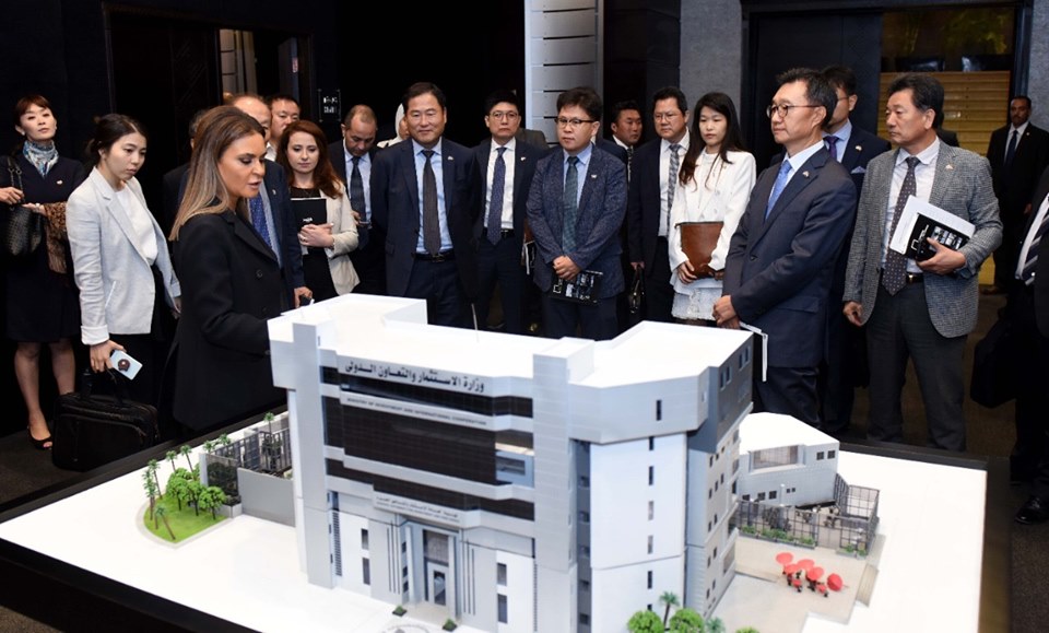 اقتصاد: وفد كوريا الجنوبية: نعمل على زيادة استثماراتنا في مصر بمجال صناعة السيارات والبنية الاساسية 