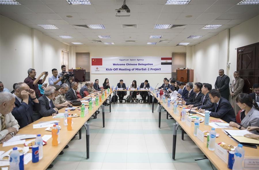 مصر: توقيع أتفاقية لبدء تنفيذ القمر الصناعي (مصر سات 2) بتمويل صيني