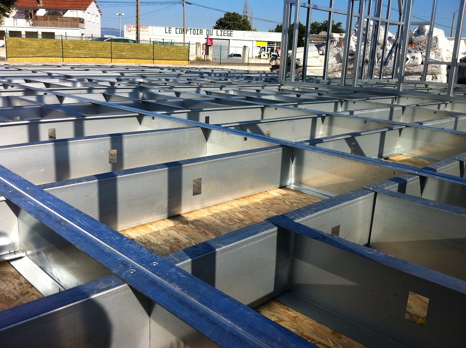 الإمارات: أرتفاع أسعار إنشاءات الصهاريج والخزانات والتركيبات المعدنية المستخدمة في البناء بدبي