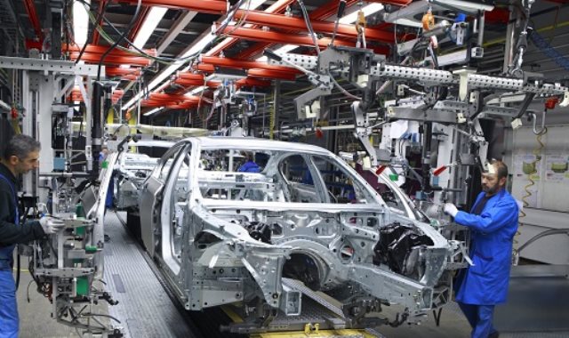 مصر: وزارة التجارة تحدد نسب التصنيع المحلي في صناعة السيارات