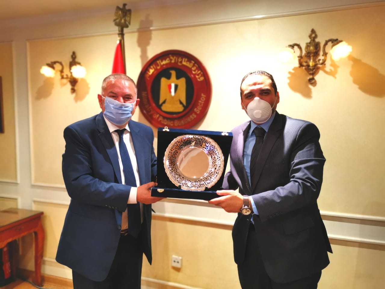 مصر:قطاع الأعمال يكرم نافع رئيس (القابضة المعدنية) السابق..ويوجه باستكمال الإصلاح في الشركات التابعة