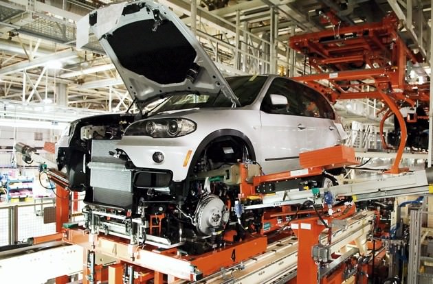 عالمية: 3 ضربات مؤلمة لصناعة السيارات اليابانية.. واللاعبون الجدد يهددون حصتها العالمية