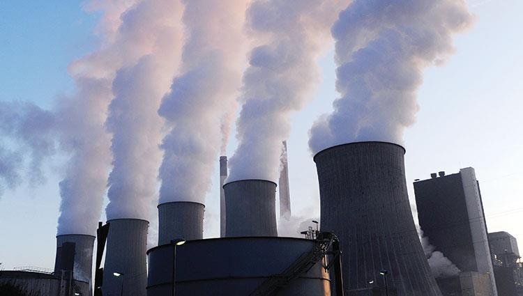 طاقة: انبعاثات الغازات الصينية تقفز بنسبة 50% بين 2005 و2014