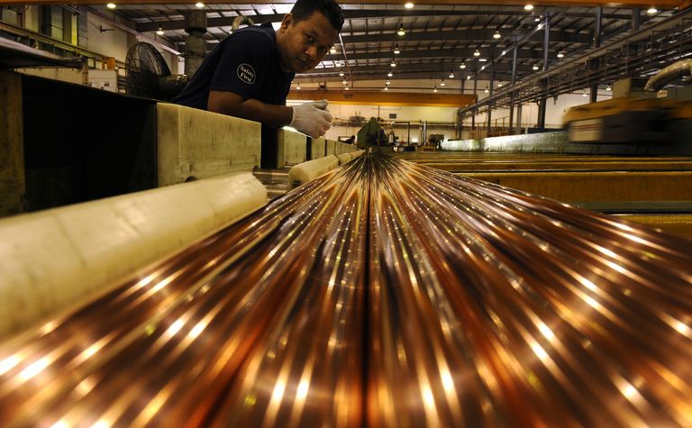 عالمية: أسعار النحاس تتعافى بعد تعليقات متفائلة من أمريكا والصين بشأن اتفاق للتجارة