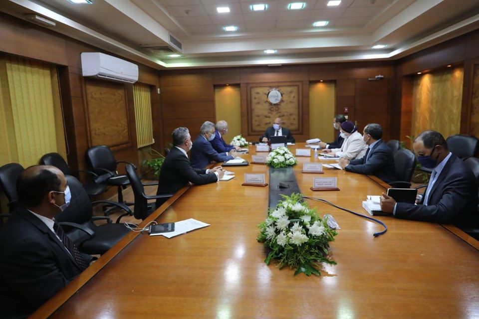 مصر: كامل الوزير: إقامة أول مصنع للوحدات المتحركة للجر الكهربائي للسكك الحديدية بشرق بورسعيد