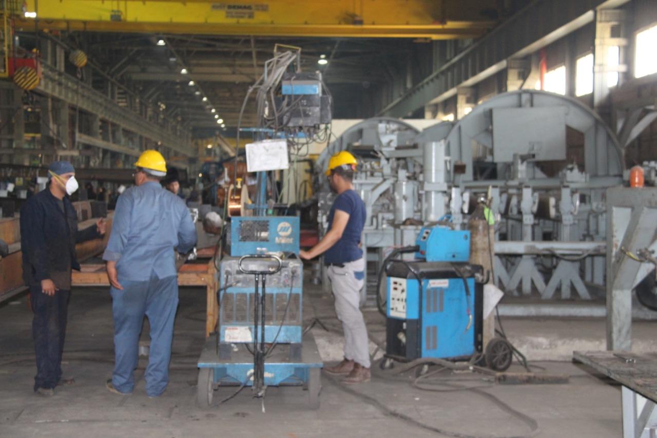 حوارات: رئيس «مصنع المدرعات 200» يكشف تفاصيل إنتاج الأتوبيس الكهربائي وخطوط السكك الحديدية