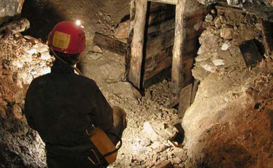 عالميـة: موزمبيق تدعو الألمان للتعرف على إمكاناتها الهائلة لإنتاج الحديد والأسمنت والفحم