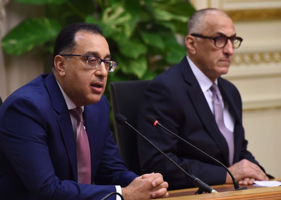 اقتصاد: الحكومة والمركزي يطلقان 3 مبادرات تحفيزية بـ150 مليار جنيه لدعم الصناعة ووحدات سكنية