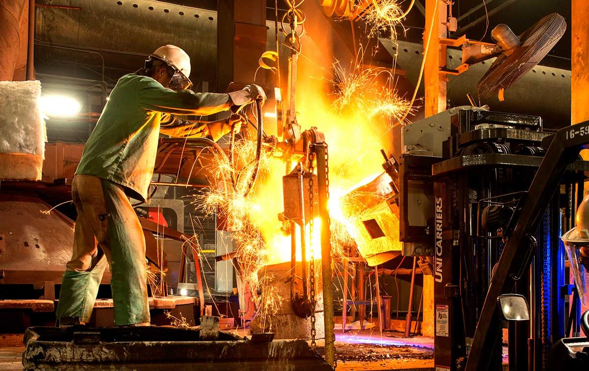 عالمية: قيوداً جديدة على قطاع الصلب الأوروبي نتيجة الإغلاق الثاني لفيروس كورونا