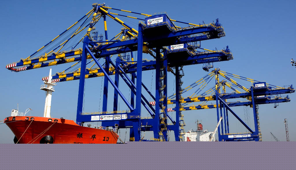 الإمارات: موانئ أبوظبي: زيادة 13% في حجم بضائع ميناء زايد والتعامل مع معظم شحنات الحديد والصلب 