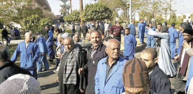 مصر : عمال الألومنيوم بنجع حمادي ينهون اعتصامهم بعد الاستجابة لمطالبهم