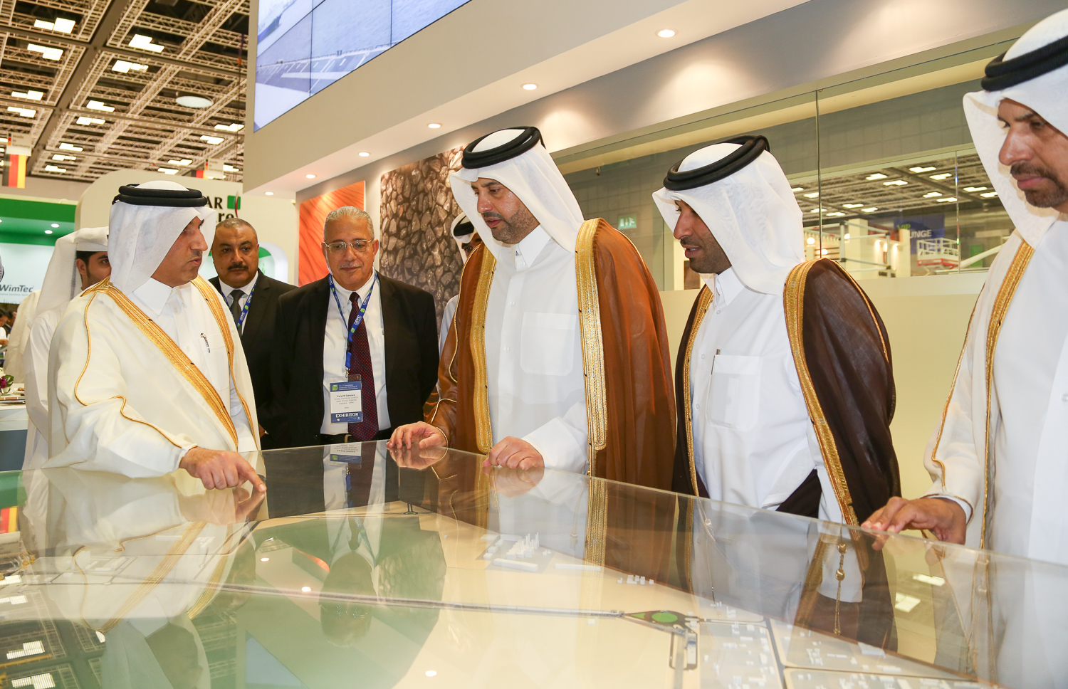 قطر: برعاية رئيس الوزراء ووزير الداخلية وزير الاقتصاد والتجارة يفتتح معرض (بروجكت قطر) 2015