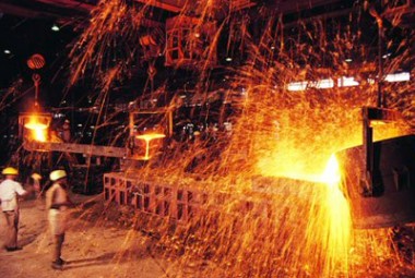 مصر: 1.5 مليار دولار استثمارات كويتية في الحديد والصلب