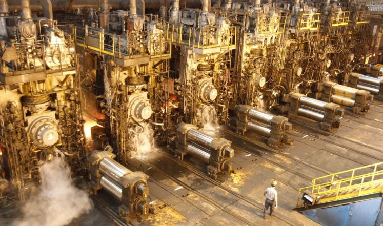 عالميـة: 10% تخفيض بطاقة شركات الصلب والفحم الحكومية في الصين خلال العامين المقبلين