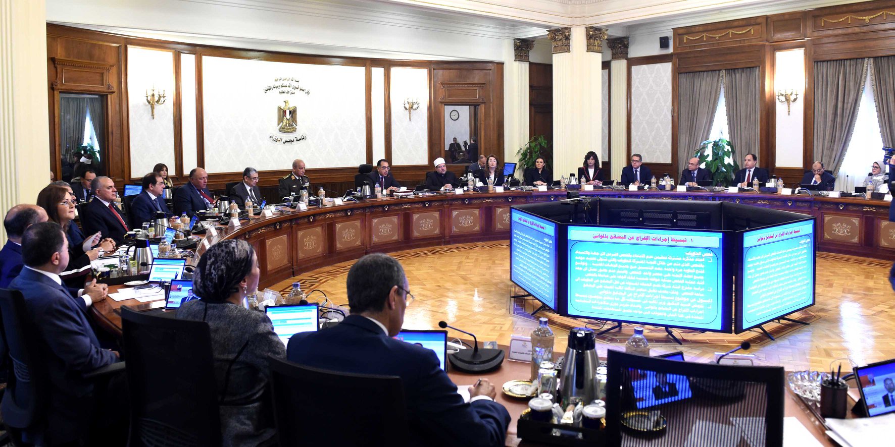 مصر: الحكومة توافق على صرف مستحقات المصدرين.. وتعلن عن بدء تبسيط إجراءات الإفراج الجمركى