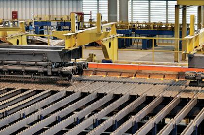 مصر: الغرفة المعدنية.. مصانع الحديد متوقفة بسبب نقص البيلت وإمداد الغاز وغياب الدولار