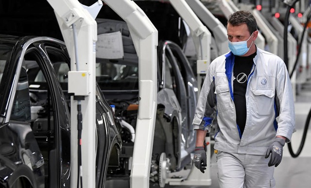 عالمية: إنتاج الصناعات التحويلية الأمريكي يرتفع بأكثر من المتوقع في يونيو