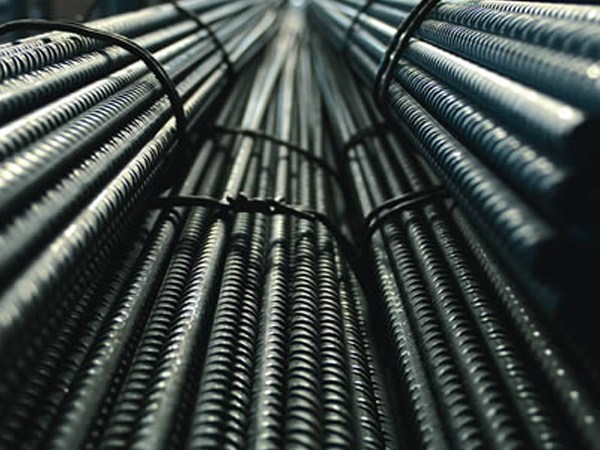 عالمية : مشترون إماراتيون ينتظرون أسعارا أقل لحديد التسليح التركي