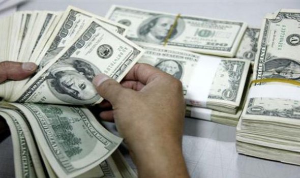 مصر: الصناعة: التنسيق مع المالية للحد من أزمة الدولار وأستبعاد وقف الاستيراد