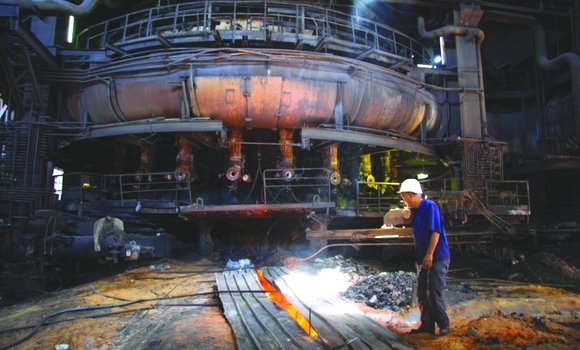 الجزائر: تراجع مستوى الإنتاج بقطاعات الصلب والتعدين والميكانيك والكهرباء خلال الربع الثاني