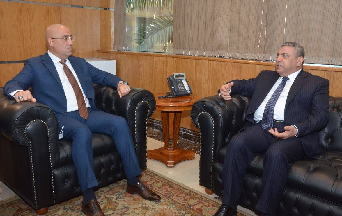مصر: الإسكان تبحث سبل التعاون المشترك مع رئيس اتحاد المقاولين العراقيين