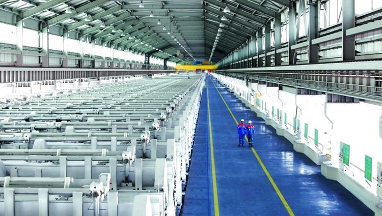 الإمارات: أنشطة المعادن والآلات ترفع الإنتاج الصناعي لأبوظبي خلال الربع/4 من 2019