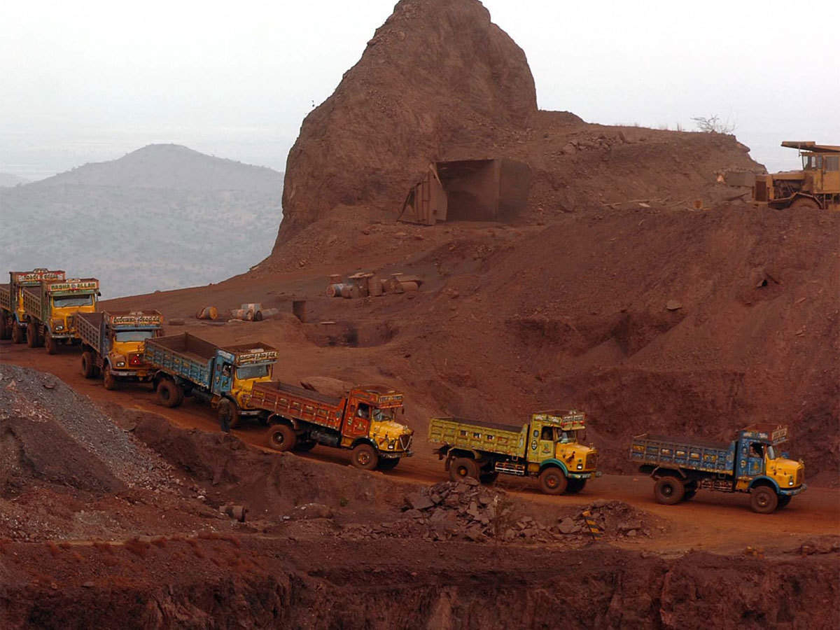 مقال: أزمة (خام الحديد) في حال تخفيض الصين من إنتاجها للصلب