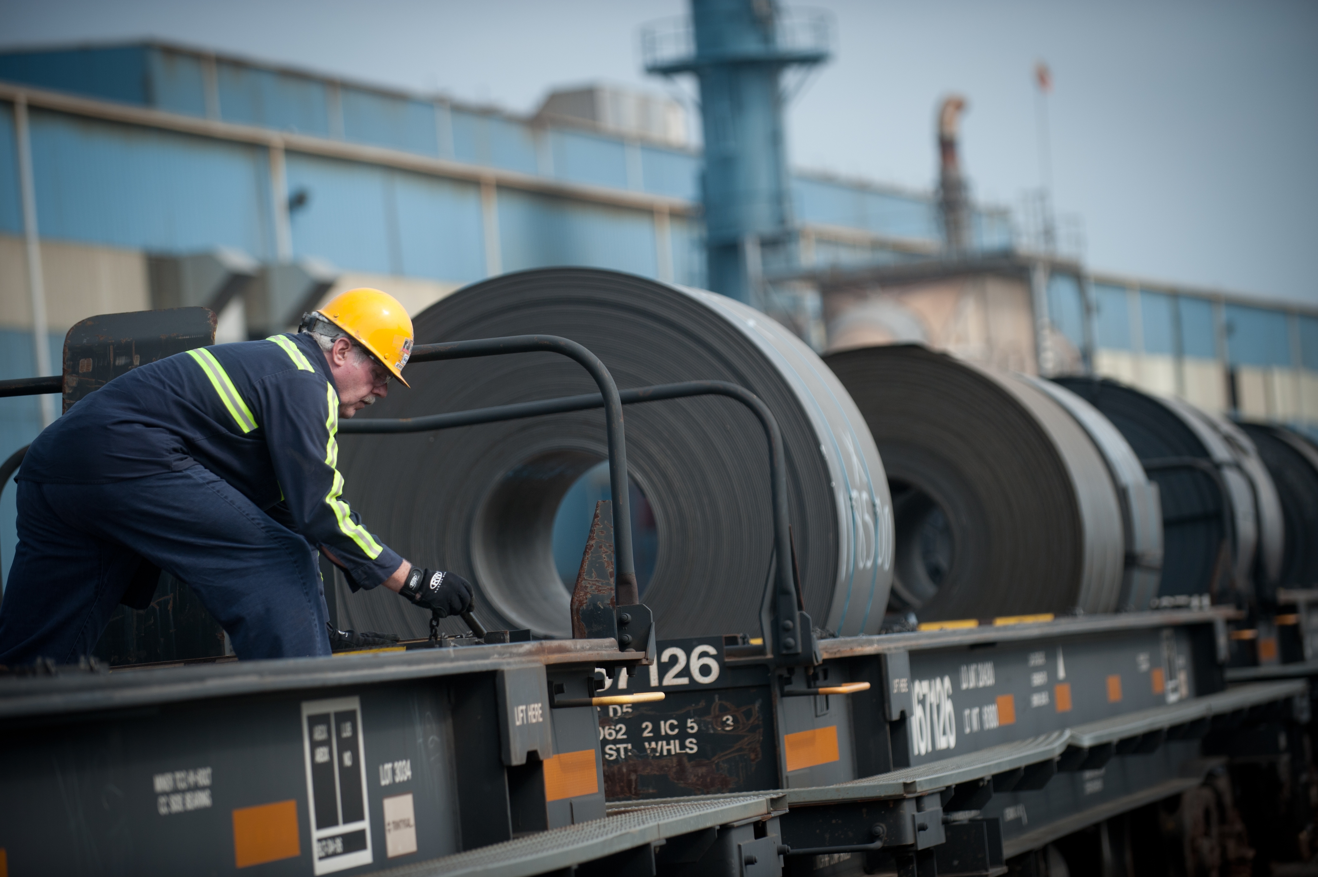 عالمية: أرتفاع أسعار المسطحات (الصاج الساخن) في منطقة (دول الرابطة المستقلة) روسيا وأوكرنيا