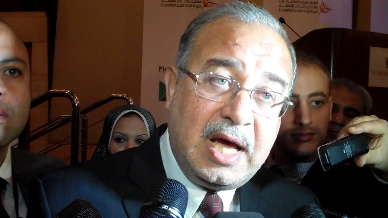 مصر: شريف إسماعيل: الدولة تولي أهتمام بتطوير الصناعات المحلية وخاصة الحديد والصلب والغزل