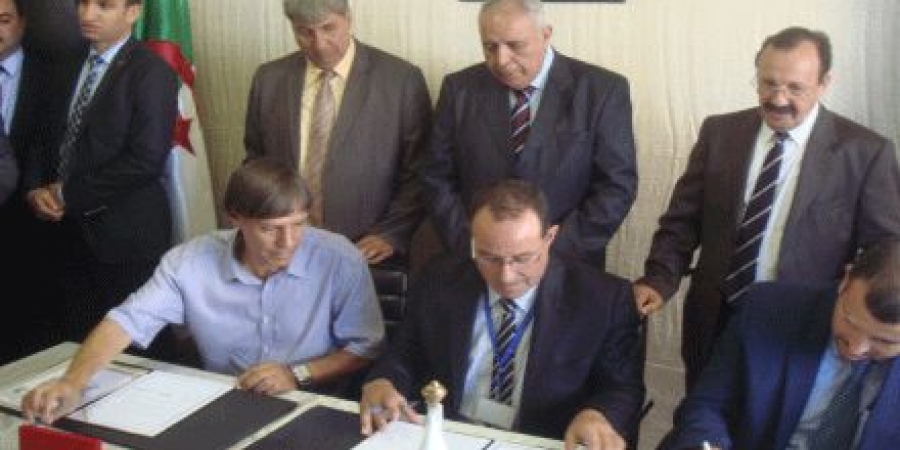 الجزائر: إتفاقية لتوظيف خريجين جامعة جيجل من مختلف التخصصات بمركب الحديد والصلب ببلارة