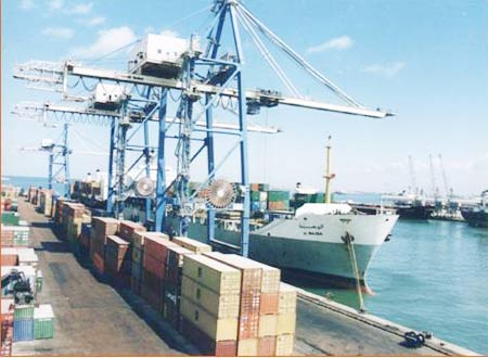 أخبار- مصر:وصول 19 ألف طن حديد من أوكرانيا إلي ميناء الإسكندرية