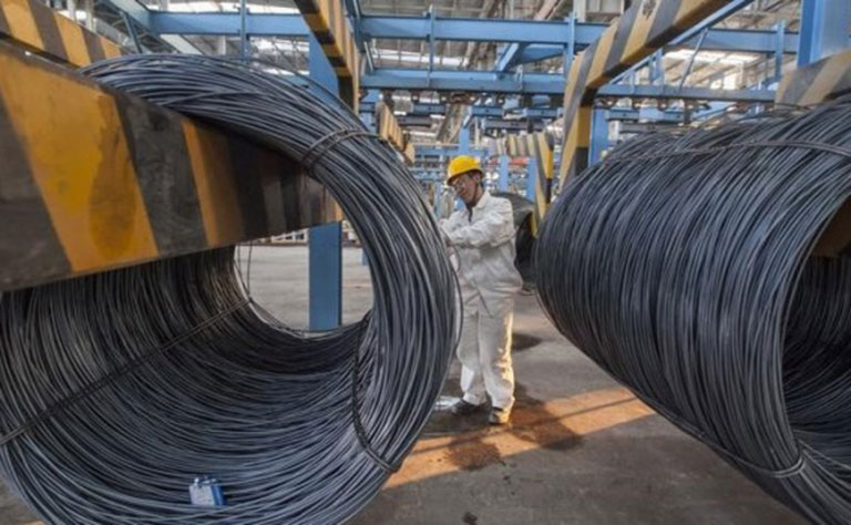 عالميـة: تباطؤ الإنتاج الصناعي الصيني بيناير وفبراير سيؤدي لتضخم بالفائض المفرطة بالصلب والإسمنت
