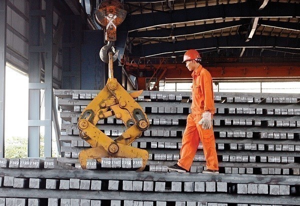 عالمية : "الحكومة الصينية"  قلقة من استمرار ارتفاع أسعار الصلب وتتجه لتخفيض إنتاجها مستقبلاً