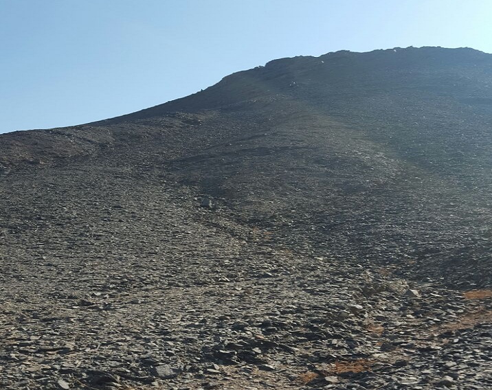 عاليمة : خام الحديد يستأنف الهبوط مع مخاوف تَأَخَّر الطلب الصيني