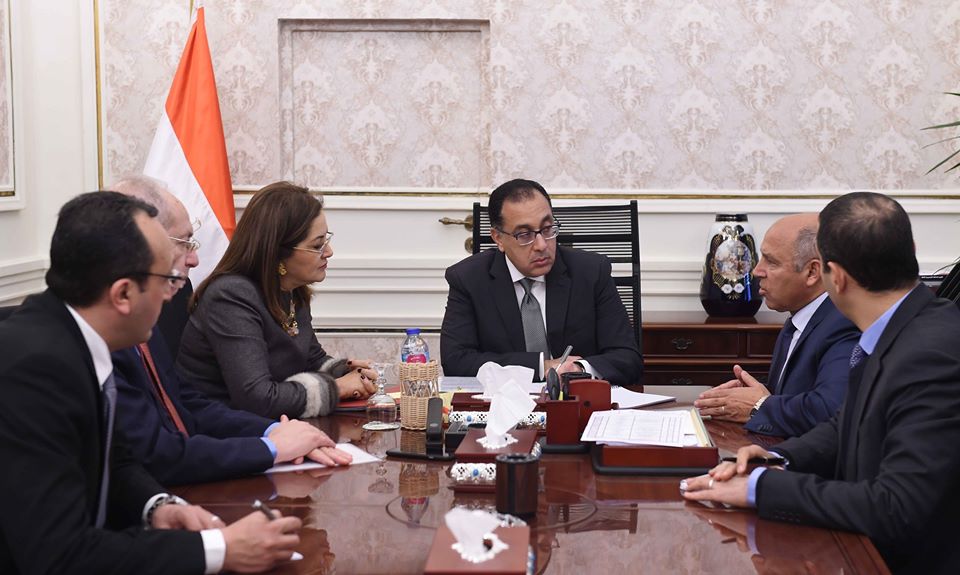 مصر: النقل تبحث التعاون مع (بومبارديه) والقطاع الخاص والصندوق السيادى لإنشاء مصنع بشرق بورسعيد