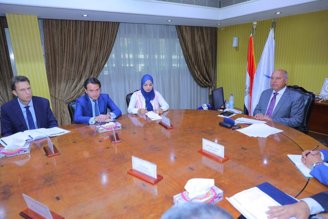 مصر: (النقل) تبحث تصنيع وتوريد 100 جرار جديد مع (بومبارديه) العالمية