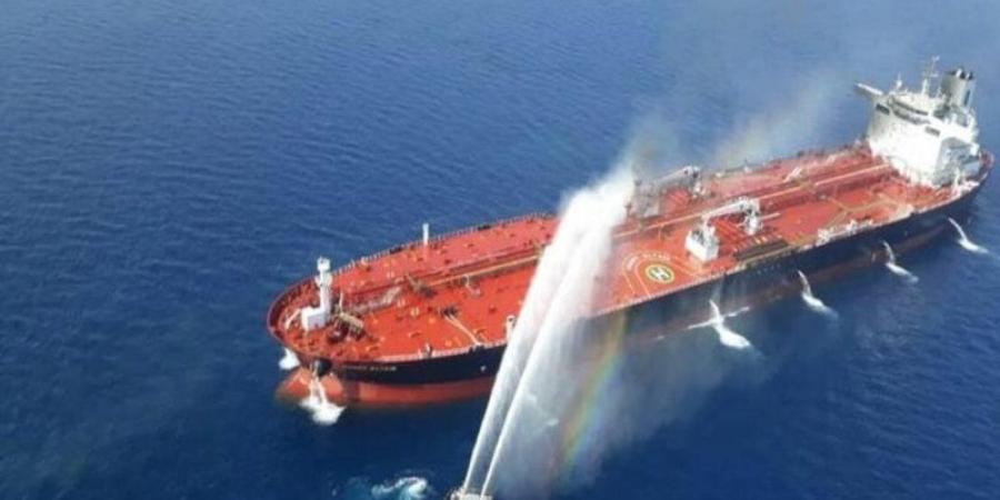 عالمية: (بلومبرج) تحذر من ركود الاقتصاد العالمي في حالة اندلاع حرب تعصف بأسواق الطاقة والسلع الرئيسي